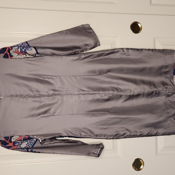 NWT  Nordstrom Vilagallo Silk Gray Blue Pink Floral 3/4 Sleeves Sheath Size 36 - Picture 14 of 15